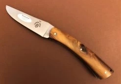 Camembert Pistachier