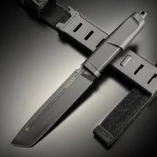 Extrema Ratio Giant Mamba Black