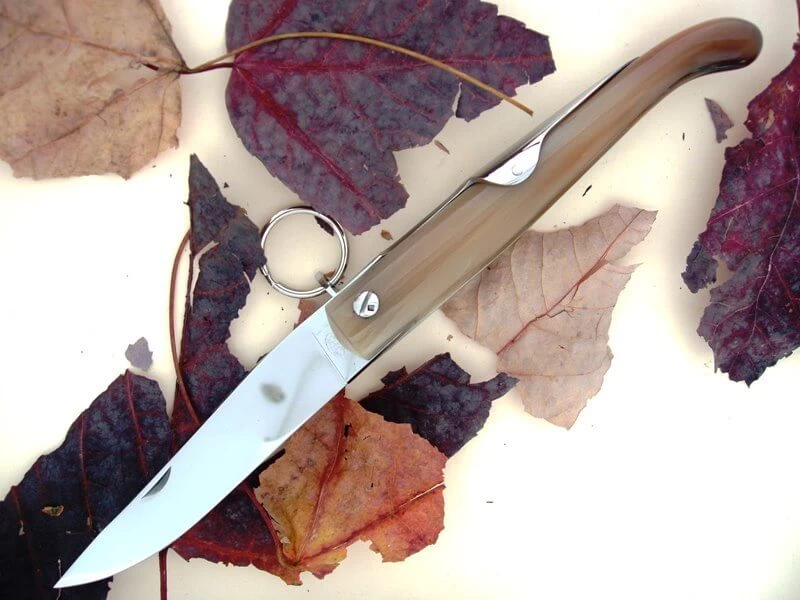 Mongin Yatagan 12cm Corne Blonde